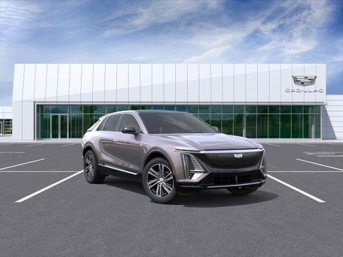 New 2025 Cadillac Lyriq Luxury image 25