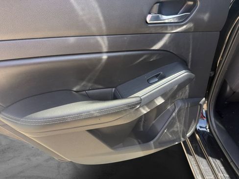 Used 2020 Nissan Altima 2.5 S FWD image 11