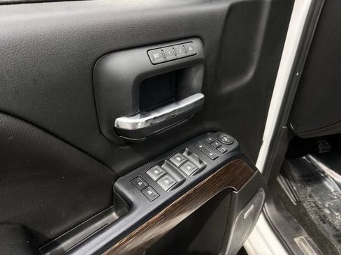 Used 2018 GMC Sierra 1500 Denali RWD image 11