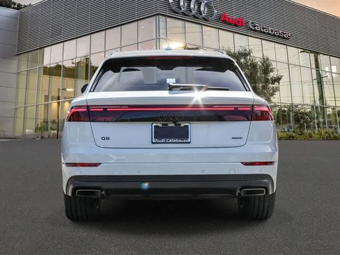 New 2026 Audi Q8 Premium image 3