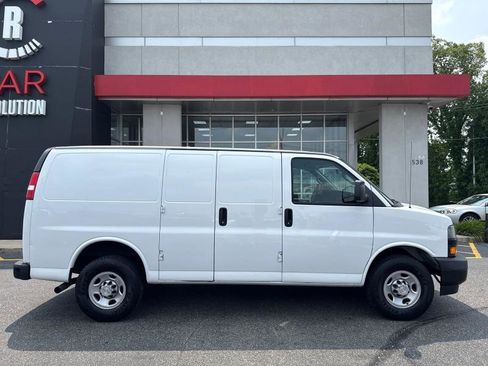 Used 2020 Chevrolet Express 2500 w/ Driver Convenience Package image 8