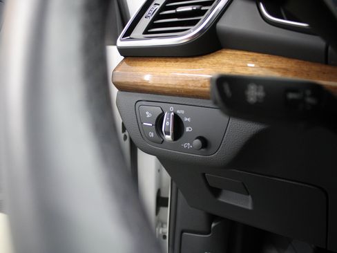 Used 2023 Audi Q5 2.0T Premium Plus image 33