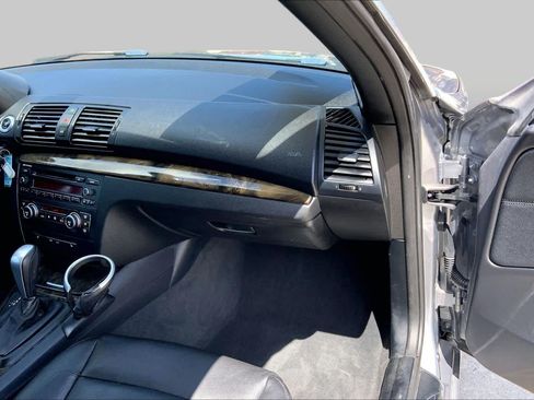 Used 2009 BMW 135i Convertible RWD image 15