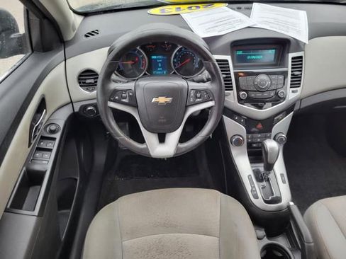 Used 2013 Chevrolet Cruze LT FWD image 11