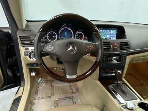 Used 2011 Mercedes-Benz E 550 Coupe w/ Premium 2 Pkg image 37