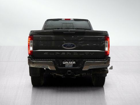 Used 2017 Ford F250 Lariat w/ FX4 Off-Road Package AWD/4WD image 4