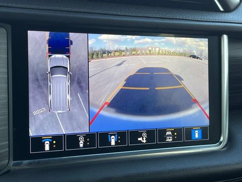 Used 2021 GMC Yukon Denali image 38