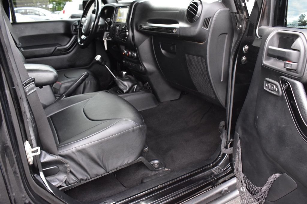 Used 2015 Jeep Wrangler Unlimited Sahara AWD/4WD image 20
