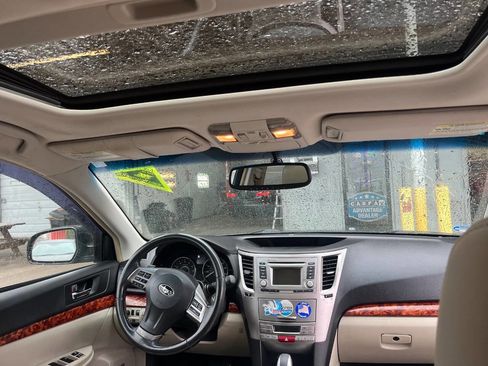Used 2012 Subaru Outback 2.5i Limited w/ Moonroof Pkg image 17