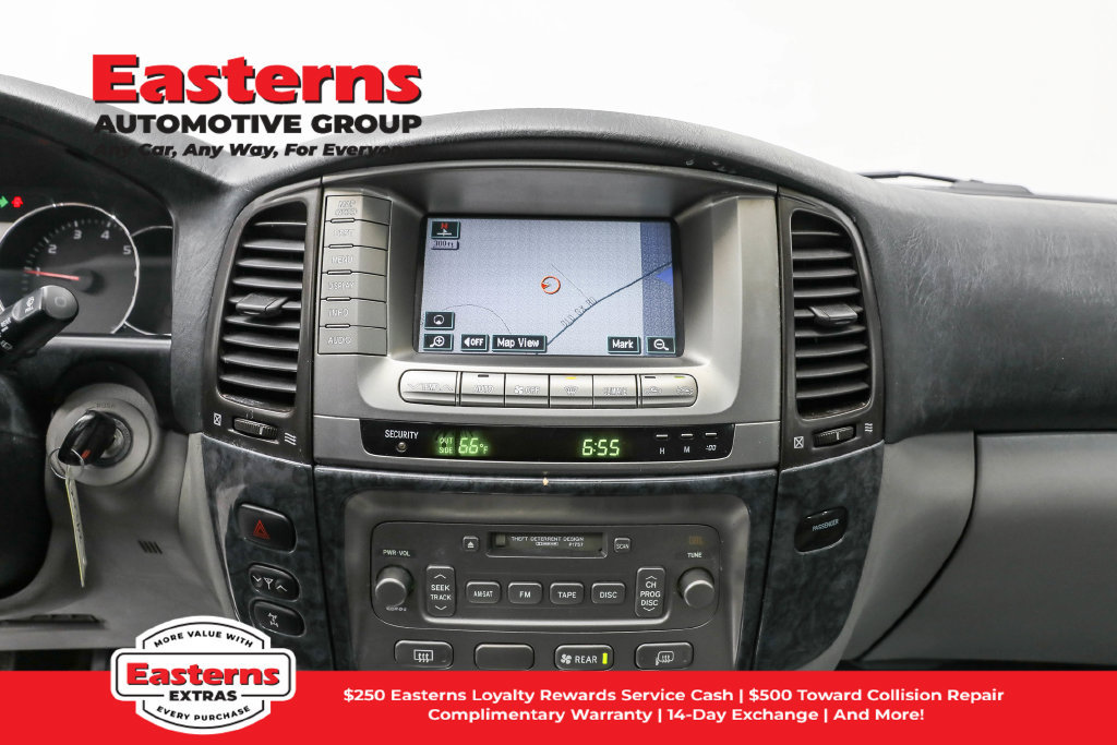 Used 2005 Toyota Land Cruiser w/ Convenience Pkg AWD/4WD image 13
