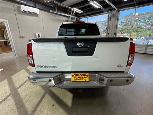 Used 2013 Nissan Frontier SL RWD image 4
