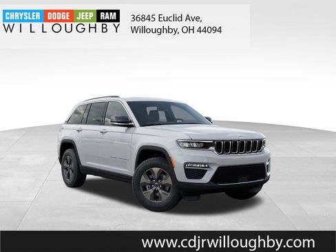 New 2025 Jeep Grand Cherokee Limited 4xe AWD/4WD image 5