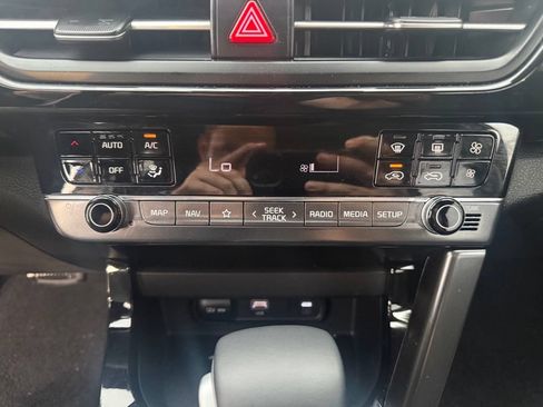 Used 2026 Kia Seltos S FWD image 27