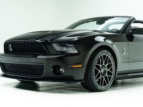 Used 2012 Ford Mustang Shelby GT500 w/ Electronics Pkg RWD image 10
