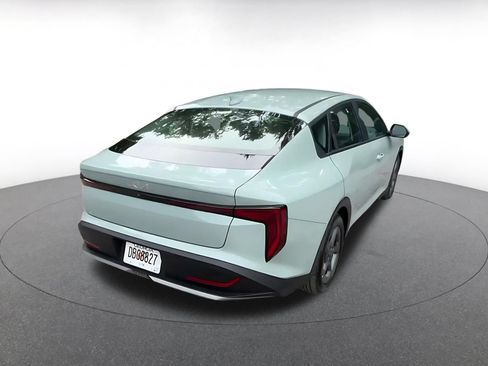 Used 2025 Kia K4 FWD image 13