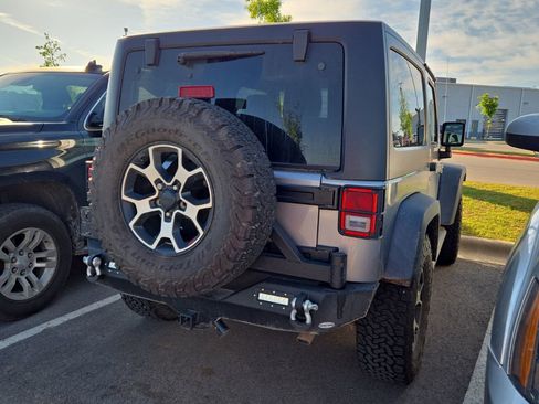 Used 2016 Jeep Wrangler Sport w/ Quick Order Package 24S AWD/4WD image 3