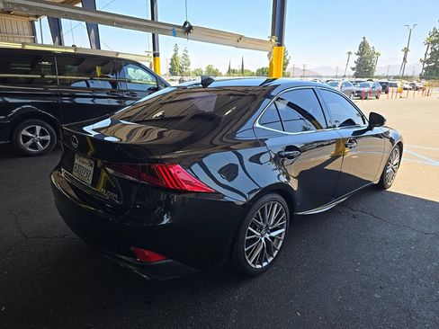 Used 2017 Lexus IS 200t RWD image 4