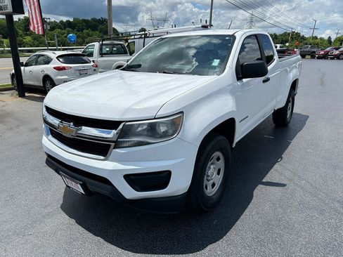 Used 2017 Chevrolet Colorado W/T w/ WT Convenience Package RWD image 8