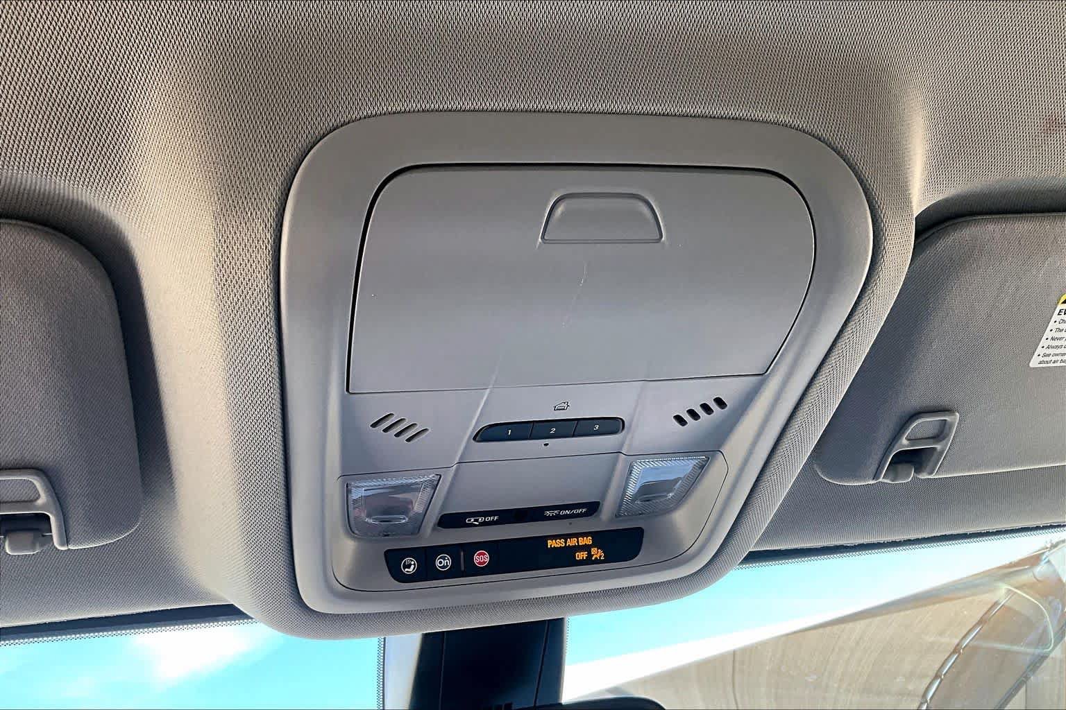 Used 2021 GMC Acadia SLT FWD image 34