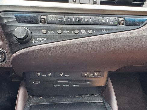 Used 2020 Lexus ES 350 w/ Premium Package image 12