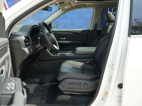 New 2026 Honda Pilot image 16