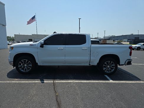 Used 2025 Chevrolet Silverado 1500 LT AWD/4WD image 8