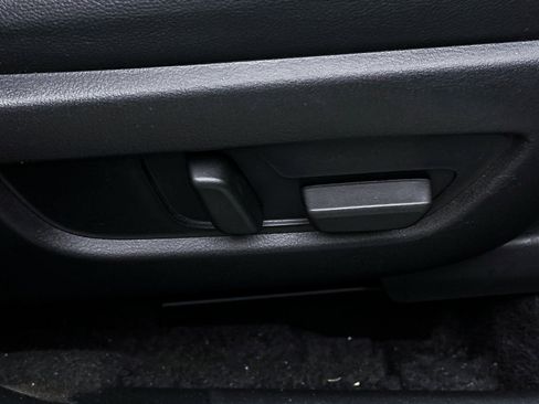 Certified 2025 MAZDA CX-70 Plug-In Hybrid w/ Premium Pkg image 31