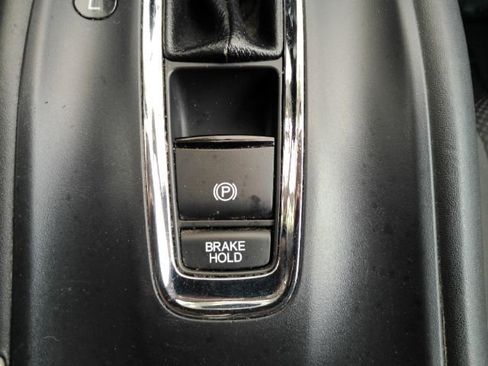 Used 2022 Honda HR-V LX image 45