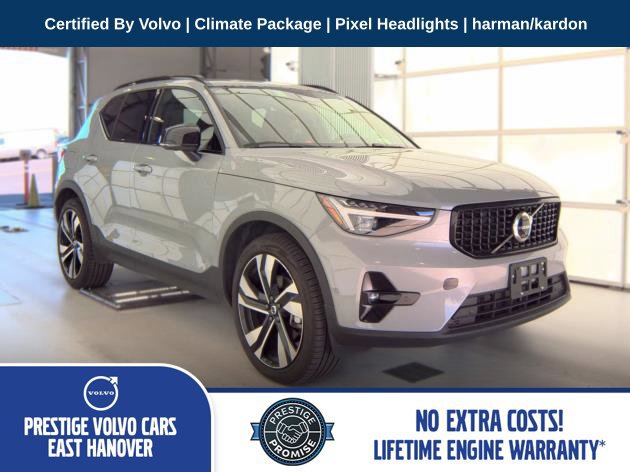 Used 2026 Volvo XC40 B5 Plus AWD/4WD image 1