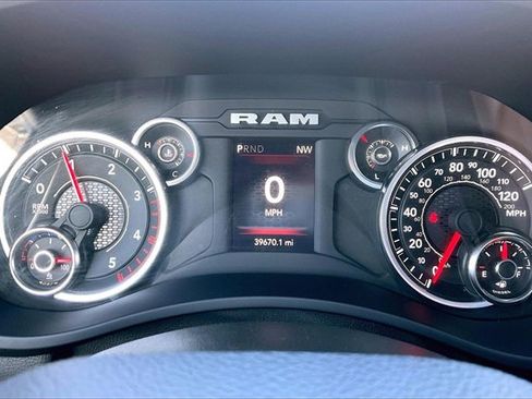 Used 2024 RAM 3500 Big Horn image 22