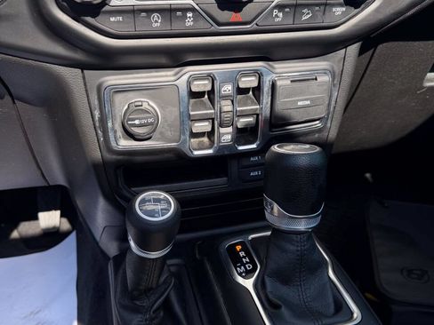 Used 2021 Jeep Wrangler Unlimited Sport w/ Sun And Sound Package AWD/4WD image 26