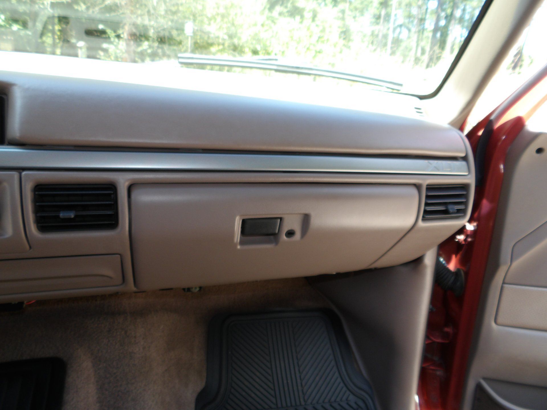 Used 1995 Ford F250 4x4 Regular Cab image 98