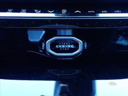 New 2026 Jeep Grand Cherokee Limited w/ Trailer Tow Package image 23