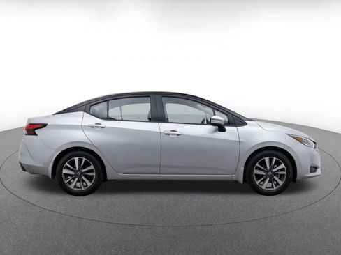 Used 2025 Nissan Versa SV FWD image 8