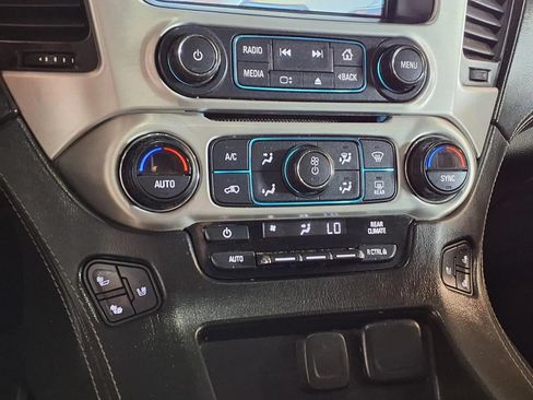 Used 2018 GMC Yukon SLT w/ Premium Edition AWD/4WD image 26