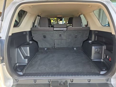 Used 2024 Toyota 4Runner SR5 image 27