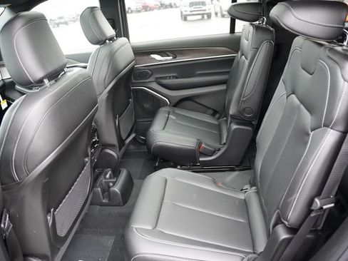 New 2026 Jeep Grand Cherokee L Limited image 11