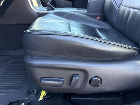 Used 2017 Toyota Camry XLE image 14