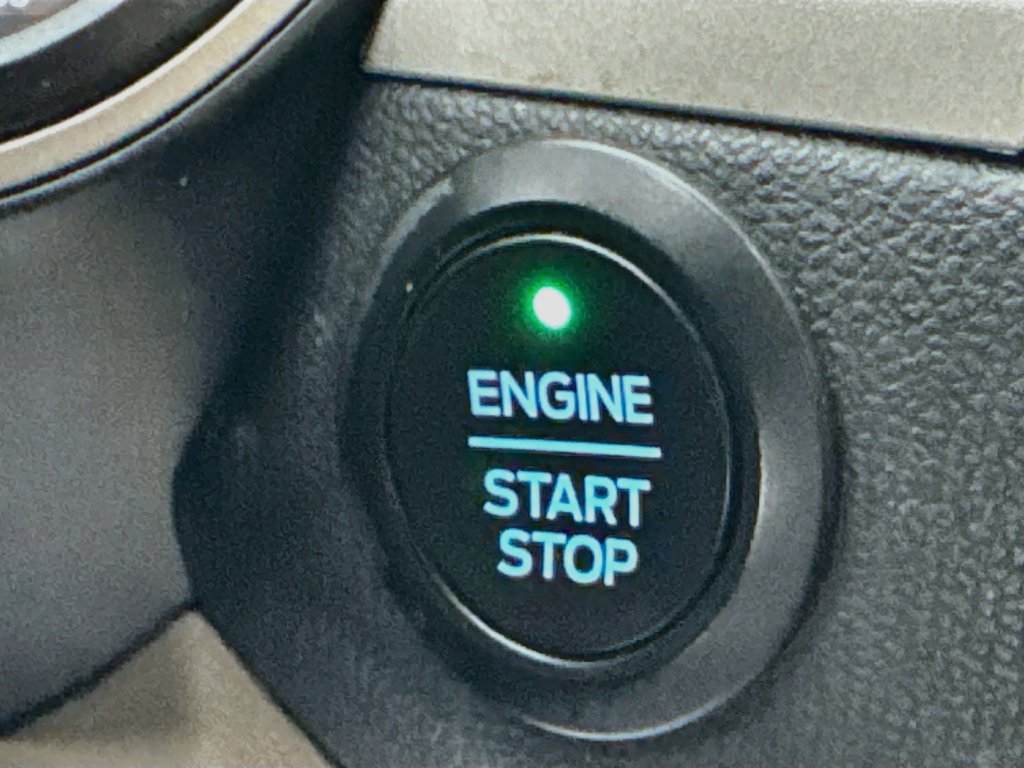 Used 2020 Ford Escape SE FWD image 19