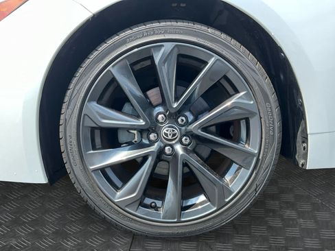 Used 2025 Toyota Corolla SE FWD image 14