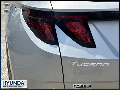 New 2026 Hyundai Tucson SEL FWD image 12