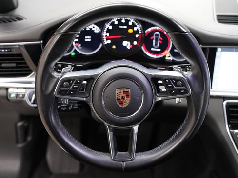 Used 2019 Porsche Panamera 4 Executive image 12