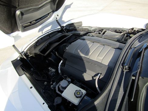 Used 2014 Chevrolet Corvette Stingray Convertible w/ 3LT Preferred Equipment Group image 20