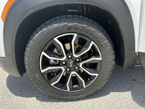 Used 2024 Chevrolet TrailBlazer ACTIV w/ Convenience Package FWD image 13