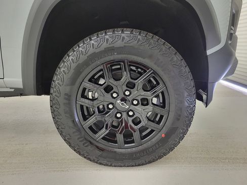 New 2026 Chevrolet Colorado Trail Boss AWD/4WD image 22