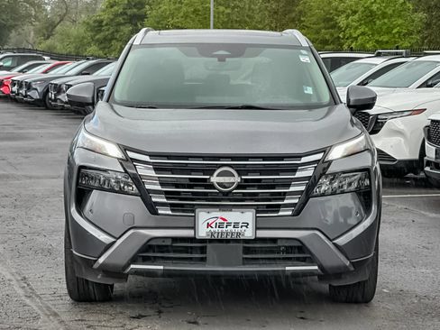 Used 2024 Nissan Rogue SL w/ SL Premium Package AWD/4WD image 8