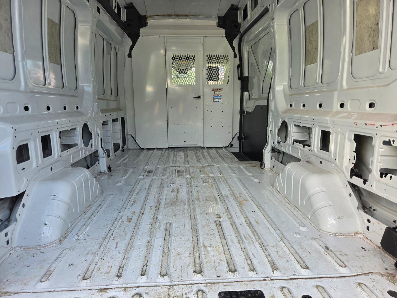 Used 2018 Ford Transit 350 148 High Roof RWD image 17