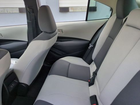 Certified 2025 Toyota Corolla LE image 17