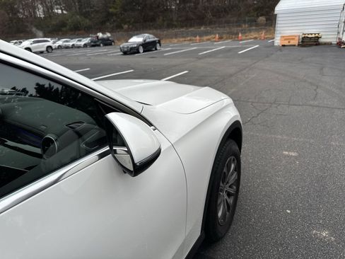 Used 2024 Mercedes-Benz GLC 300 4MATIC image 35