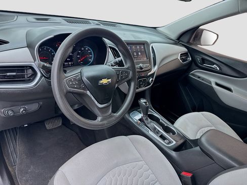 Used 2021 Chevrolet Equinox LS FWD image 7